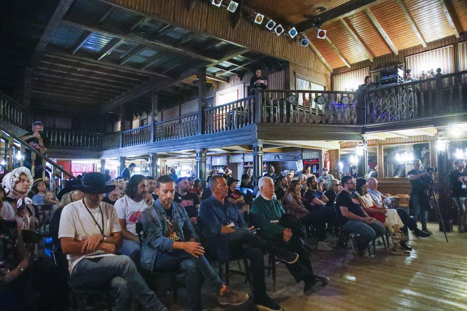 Las imágenes del premio desierto de Tabernas a Eugenio Alabiso en el Almería Western Film Festival