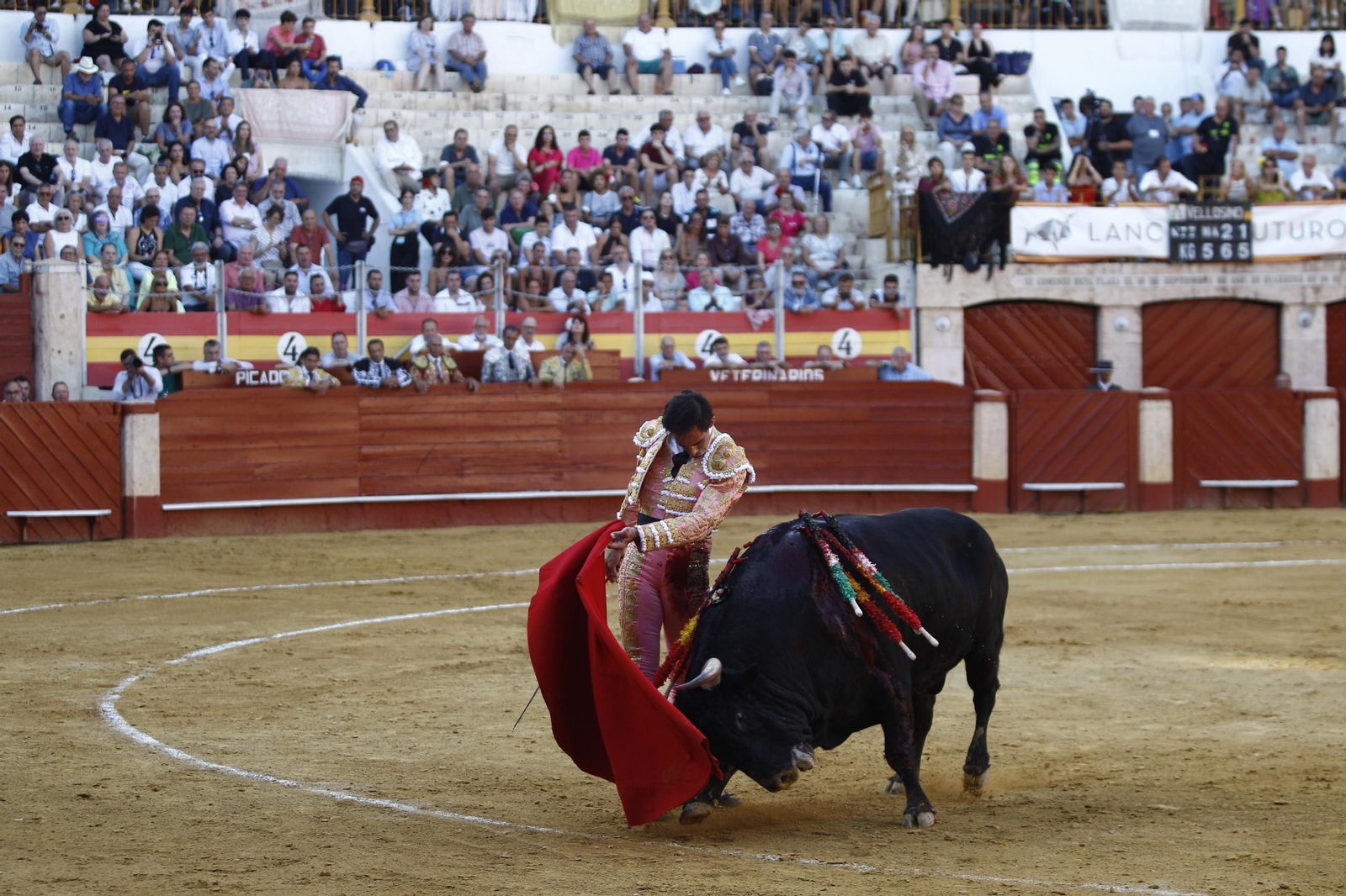 Las mejores imágenes de los toreros Fortes, Juan Ortega y David de Miranda en la Feria de Almería 2025