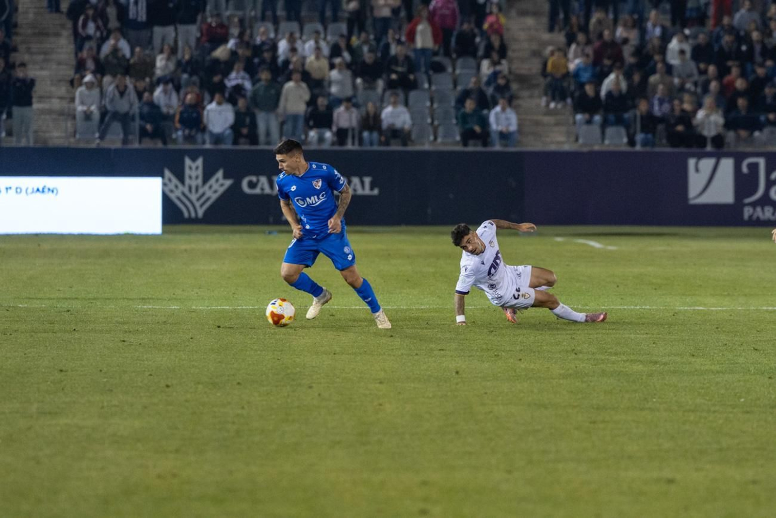 Real Jaén 0-1 Linares Deportivo: las mejores imágenes del clásico provincial