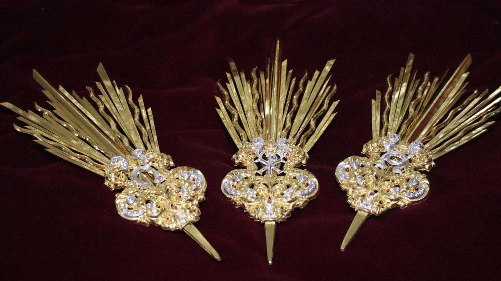 Nuevas potencias de Ntro. Señor Jesucristo en su Sagrada Lanzada. TWITTER (@LanzadaGranada)