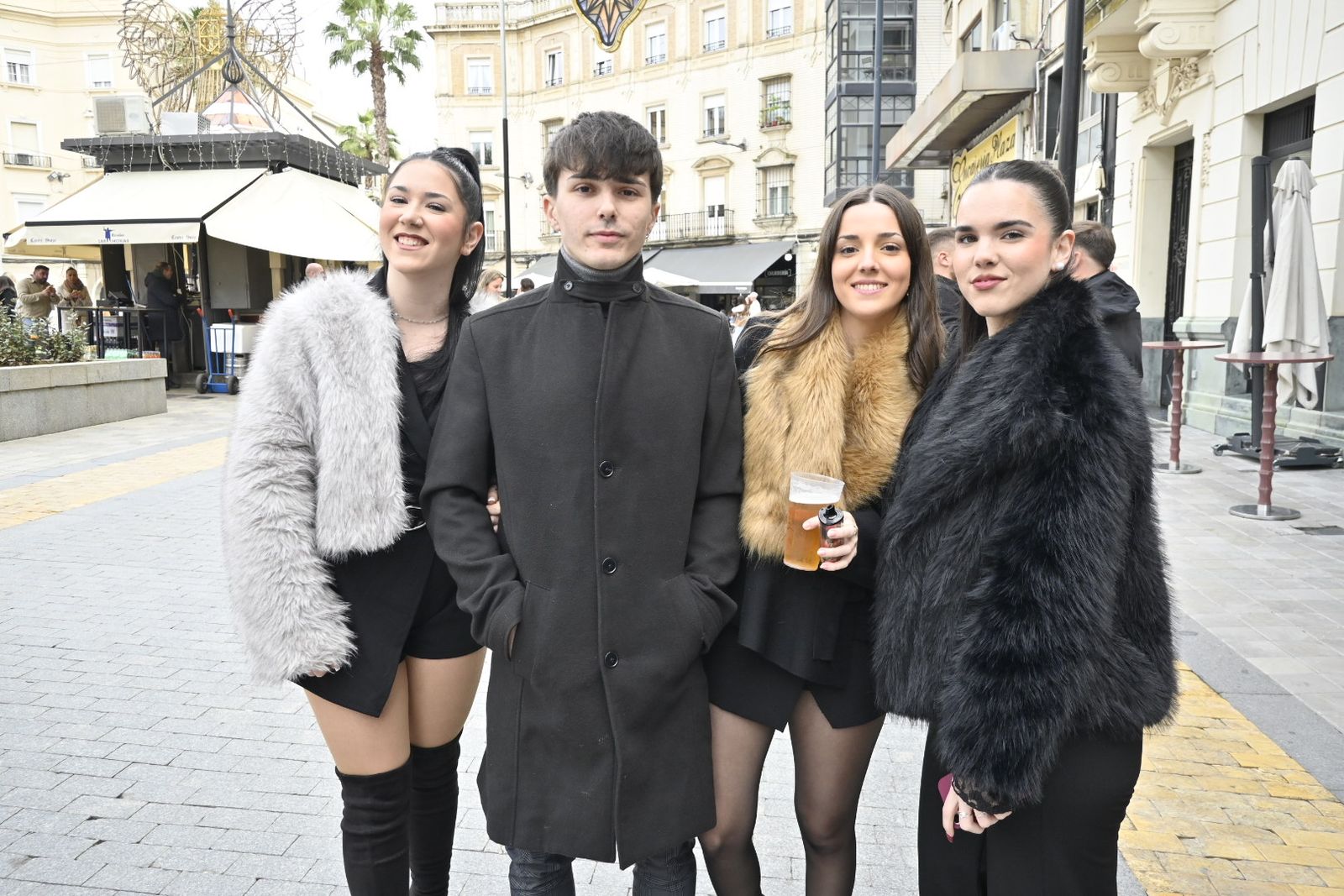 Búscate en las mejores fotografías del tardeo de este 31 de diciembre en Huelva