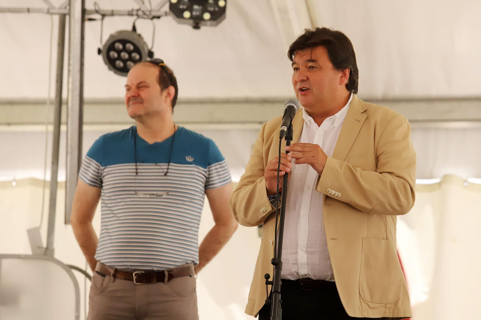 Imágenes del ambiente en las Colombinas de día de Isla Chica