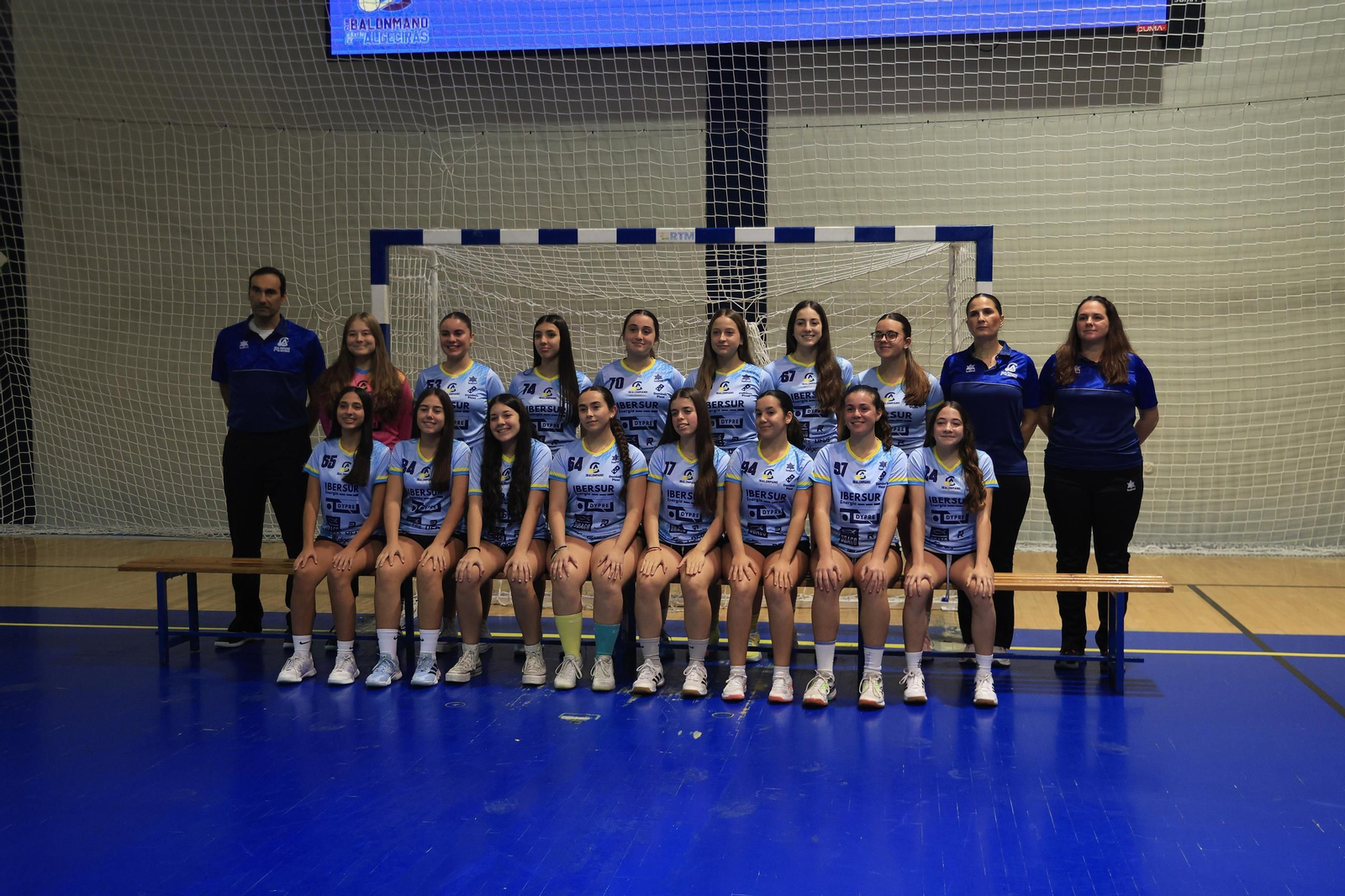 Las fotos de familia del Club Balonmano Ciudad de Algeciras 2025-26