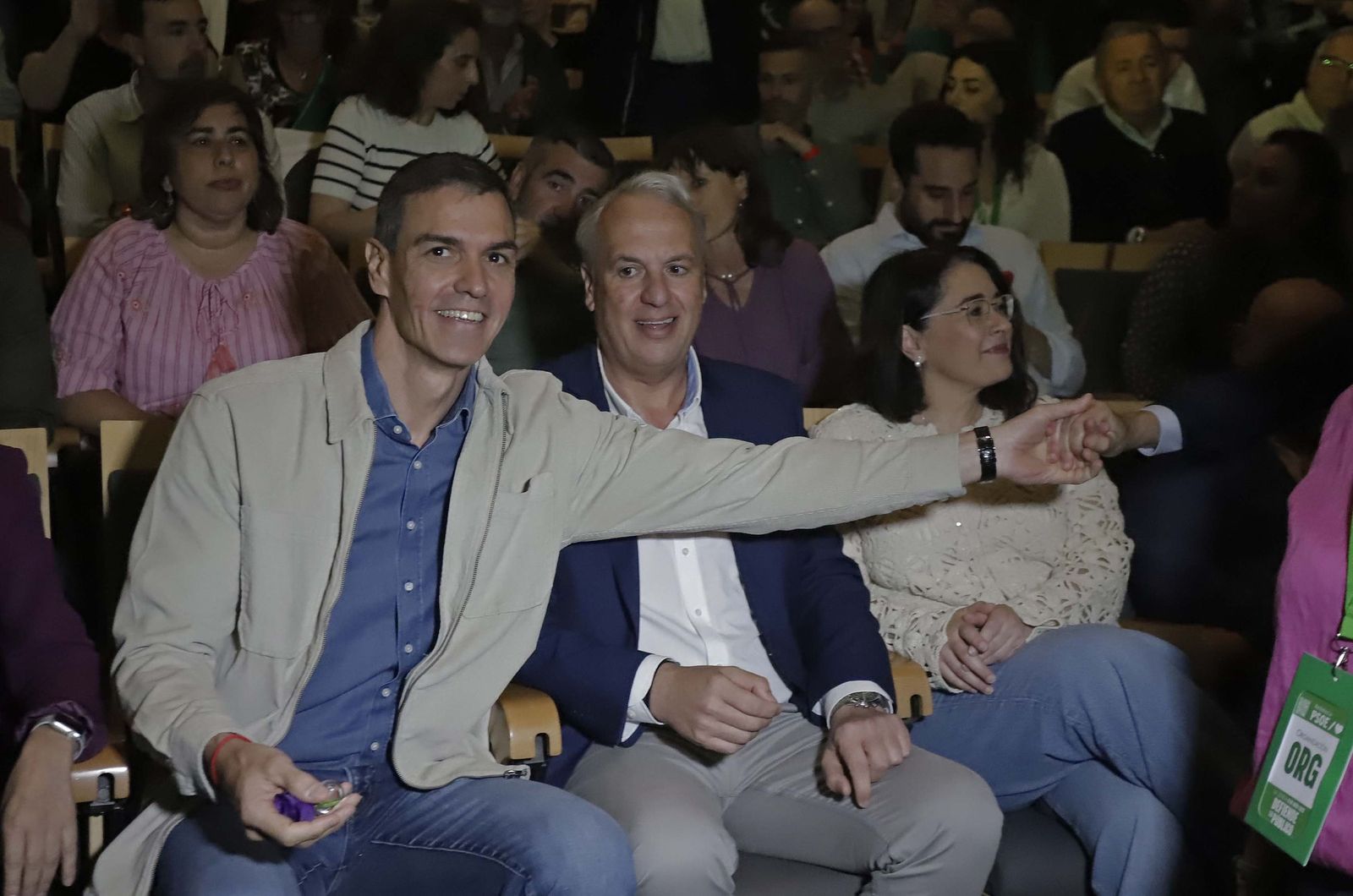 Fotos del mitin del PSOE con Pedro Sánchez y María Jesús Montero en La ...