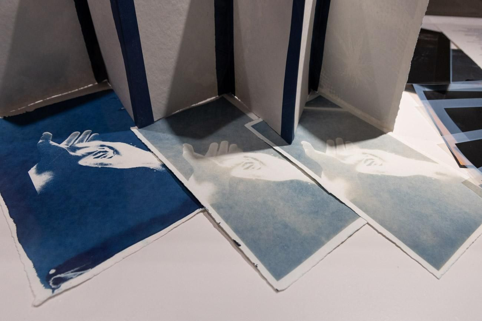 La poesía de Aurora Luque inspira la exposición 'Libros de Artista 2025'