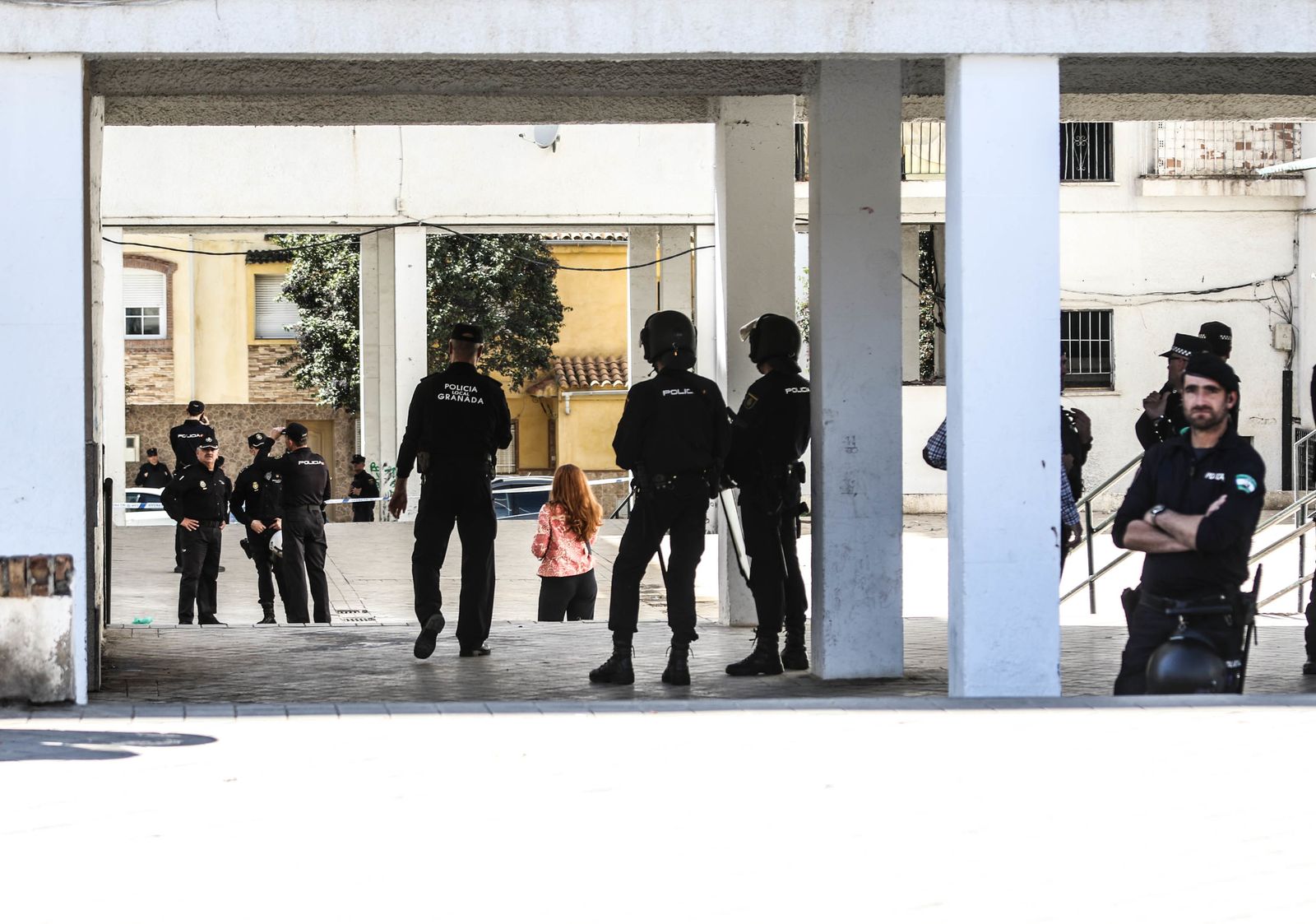 Agentes del grupo de Homicidios de la Policía Nacional en el lugar de los hechos, el pasado 2017, tras el crimen