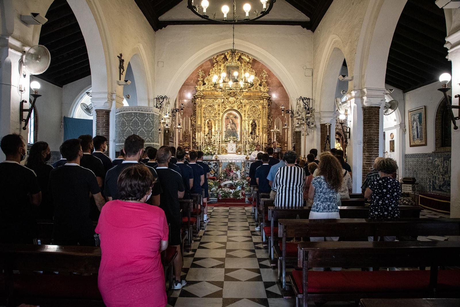 Imágenes de las ofrendas institucionales a la Virgen de La Cinta