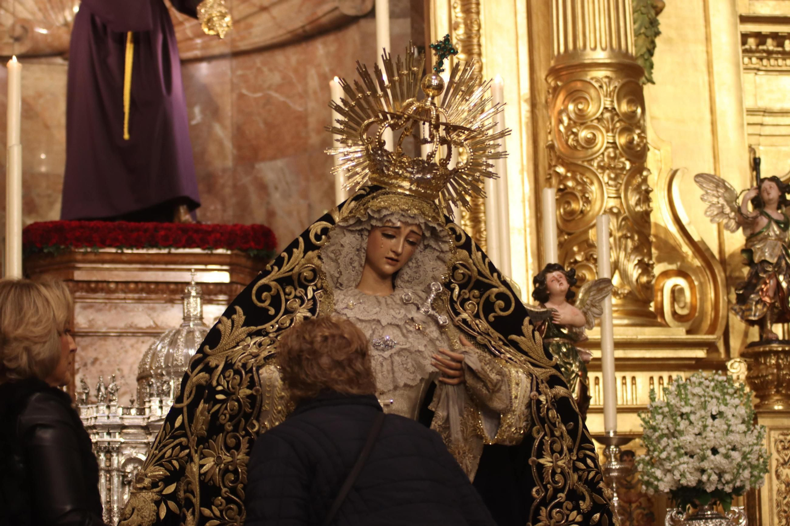 Besamanos de María Santísima del Mayor Dolor y Traspaso (Gran Poder)