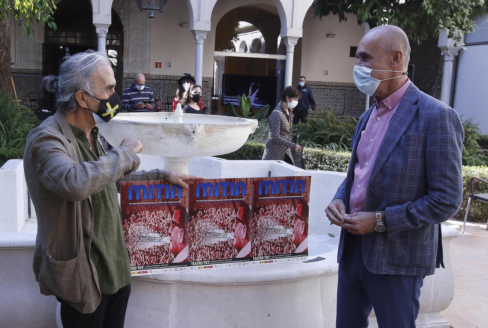 Ricardo Iniesta y Antonio Muñoz en Santa Clara, durante la presentación del programa.