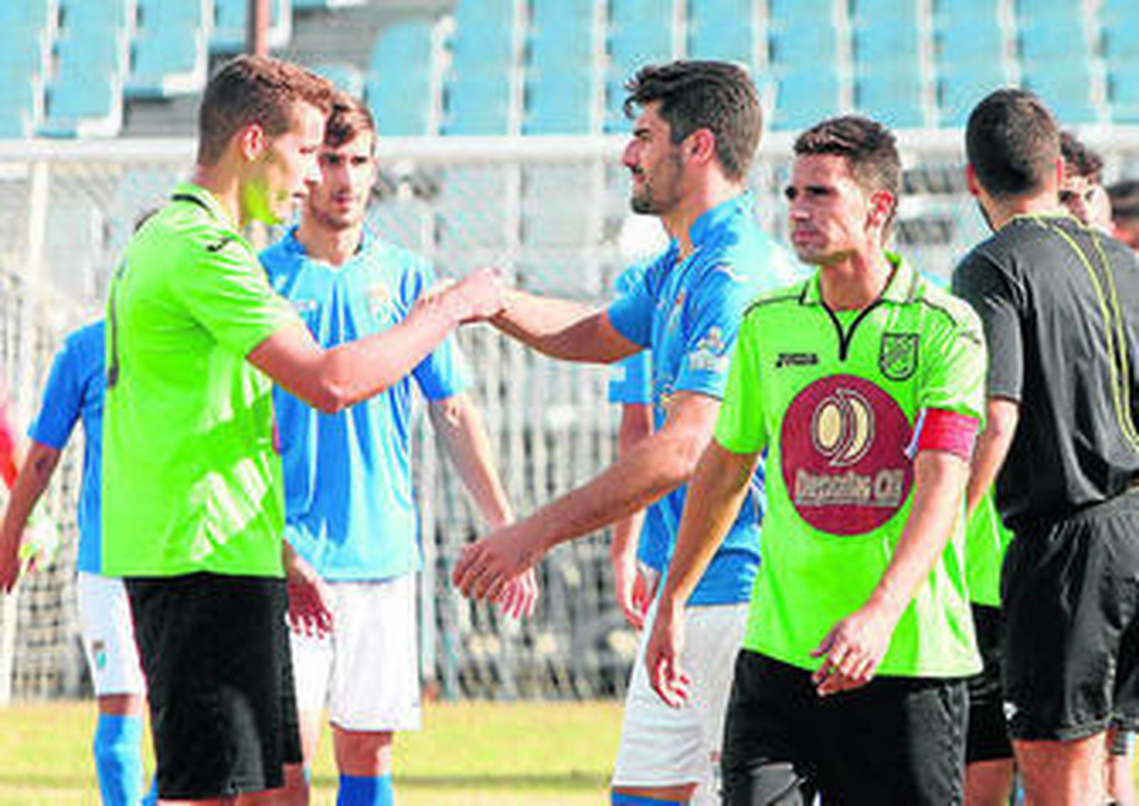 Miguel Ruiz, titular ante el Chipiona, baja casi segura el domingo.