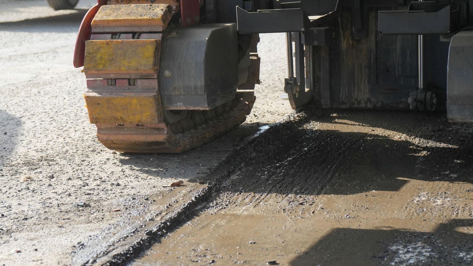 Detalle de la carretera arreglada.