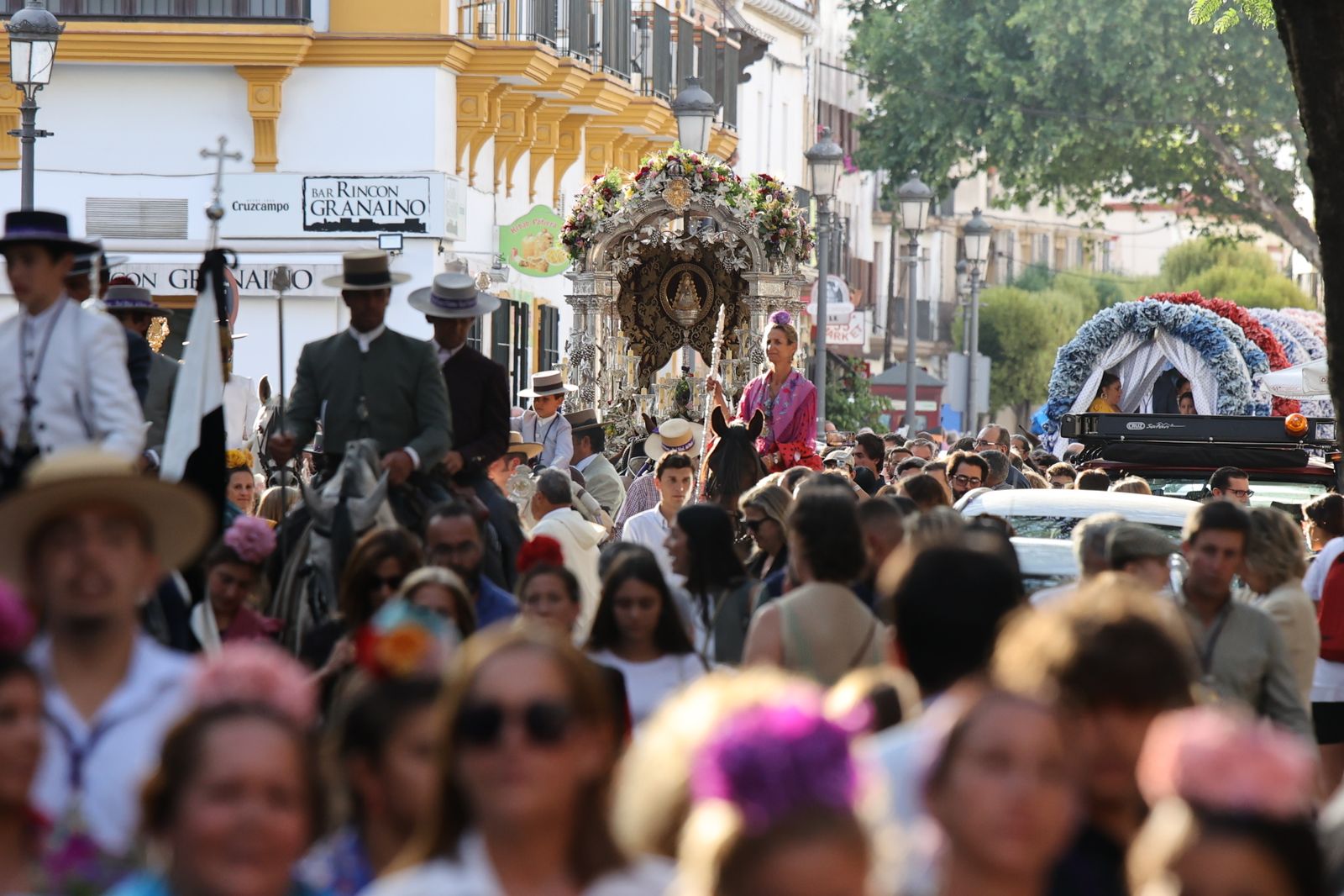 Llegada de la Hermandad del Rocío de Jerez a Santo Domingo