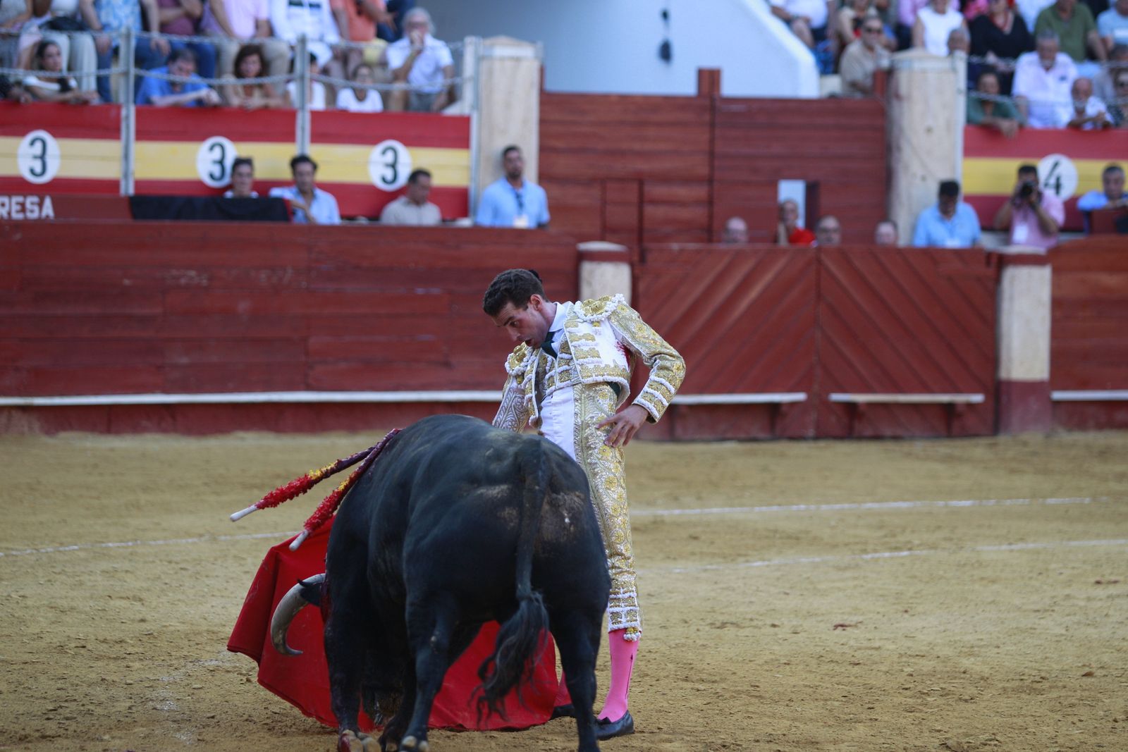 Imágenes de la corrida de toros del jueves en la Feria de Almería 2024