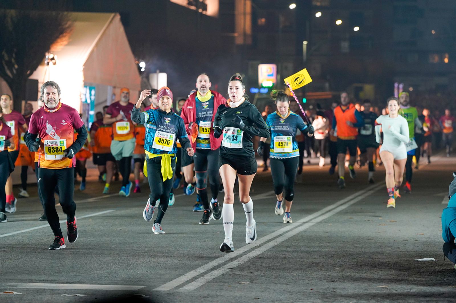 En imágenes: búscate en tu llegada a meta de la Carrera de San Antón 2026 (16)