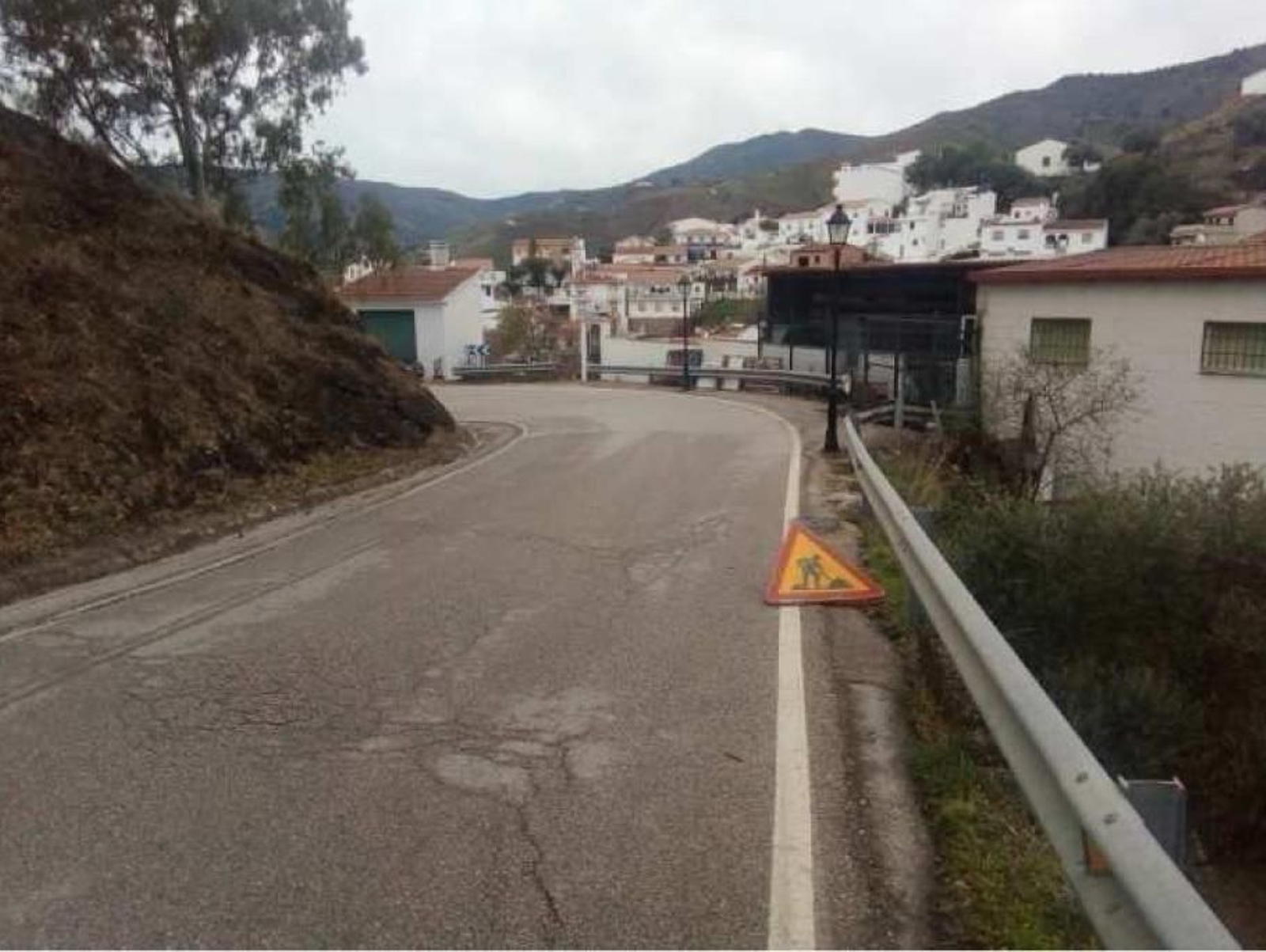 Una de las carreteras en las que hará mejoras la Diputación.