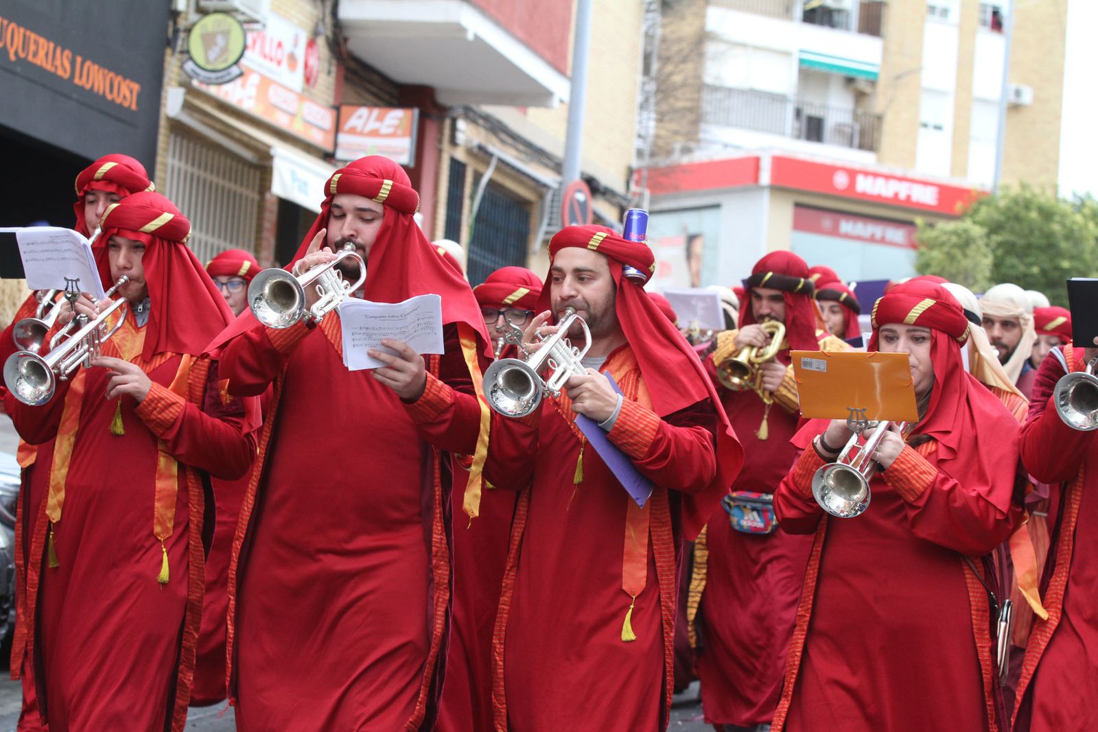 Cabalgata de los Reyes Magos 2018: Melchor, Gaspar y Baltazar adelantan su salida para llenar de ilusión las calles de Huelva