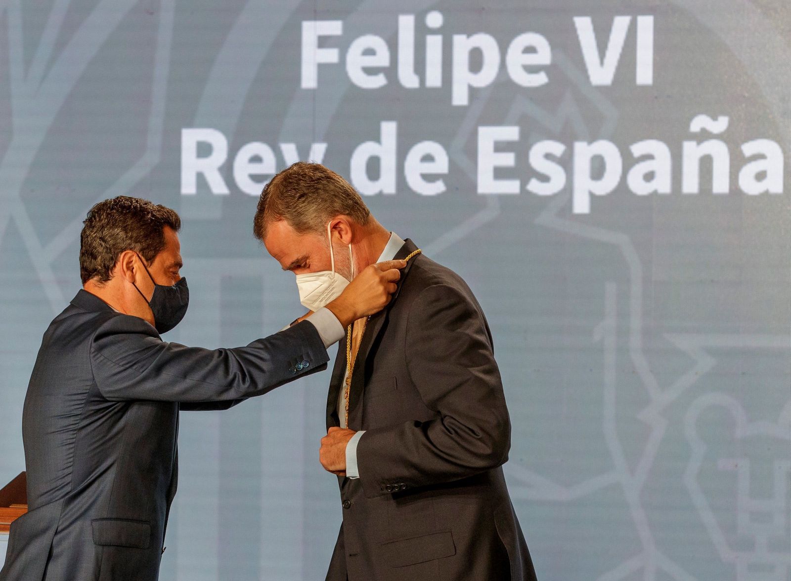 El Rey recibió de Juanma Moreno la Medalla de Honor de Andalucía la semana pasada.
