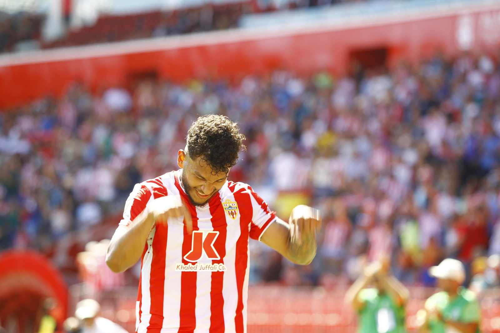 Imágenes del empate a 3 de la U.D. Almería y el Granada C.F.