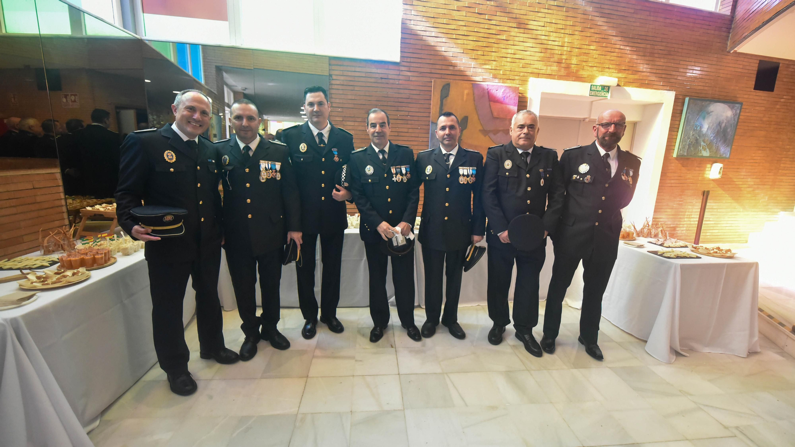 El acto de entrega de distinciones por la festividad del Cuerpo de la Policía Local de La Línea, en imágenes
