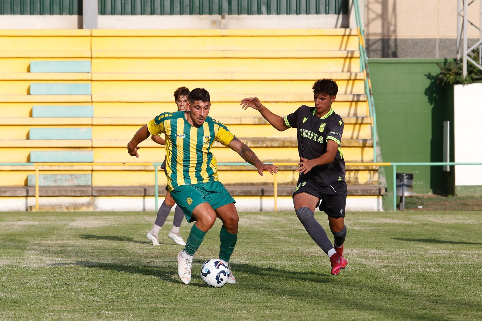 Las fotos del triangular en el estadio Carlos Piña de Los Barrios con el Algeciras CF y el Ceuta B