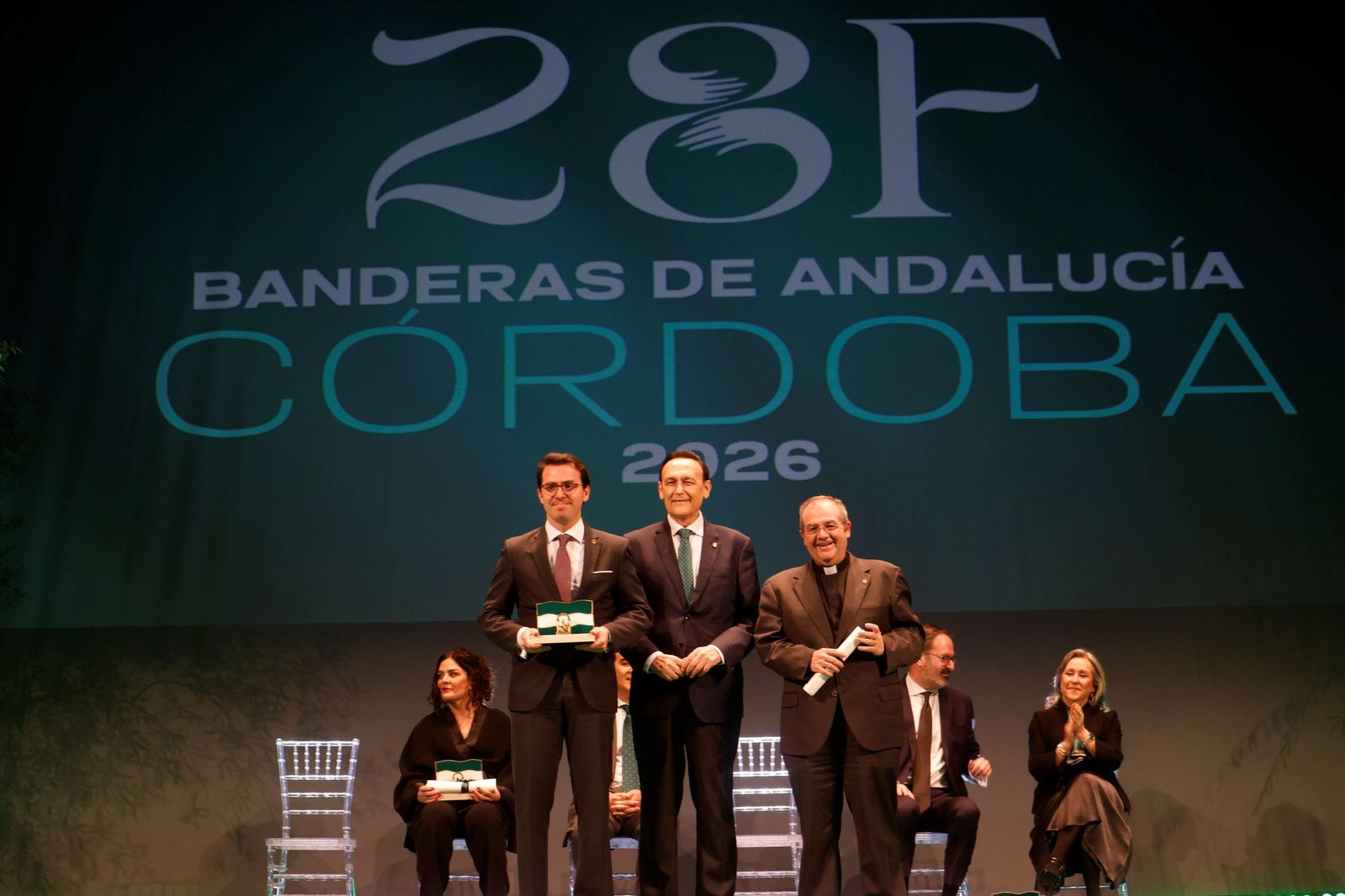 La entrega de las Banderas de Andalucía por el 28F en Córdoba, en imágenes