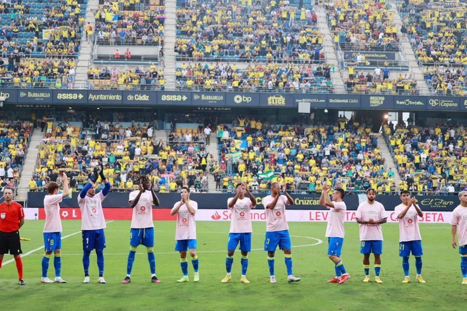 El partido del Cádiz C.F.-Real Betis, en imágenes