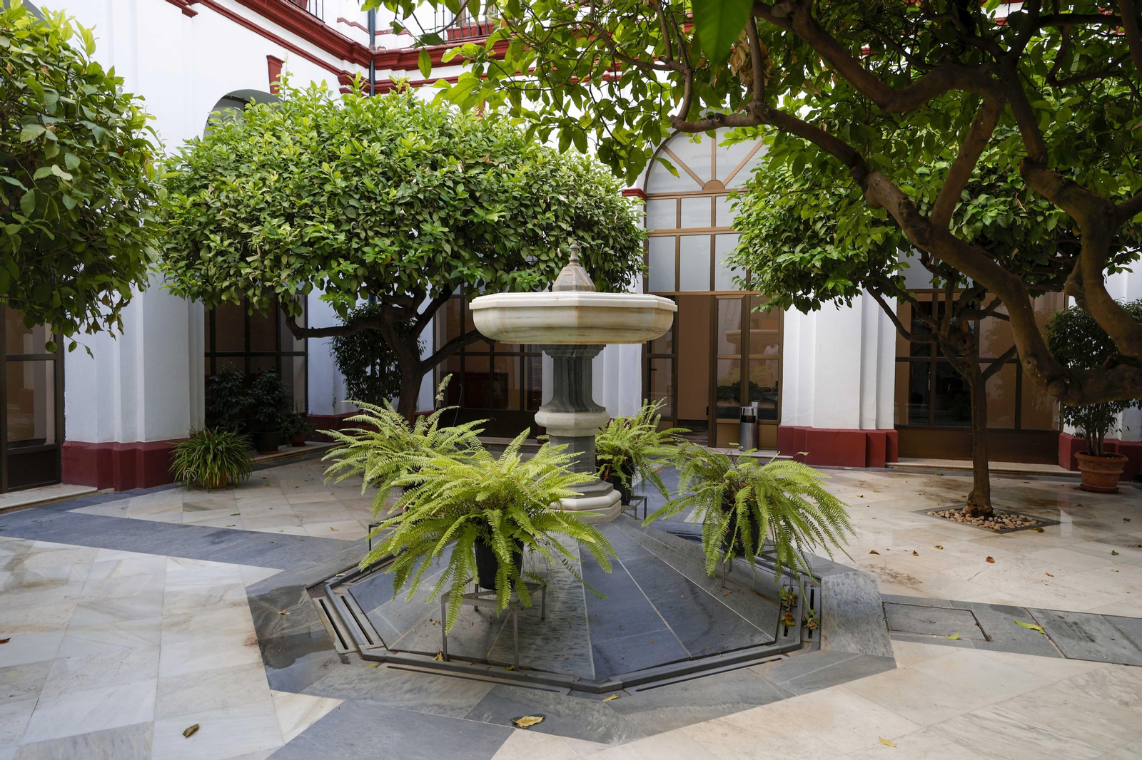 Imágenes de la visita al palacio de los Ponce de León