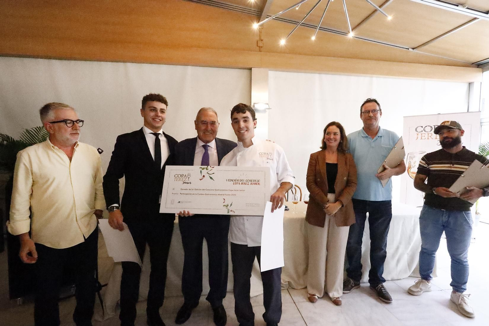 Equipo ganador formado por el chef Adriá Olives y el sumiller Manuel de Santiago.