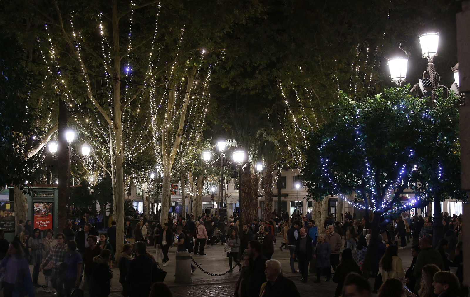 Sevilla estrena iluminación navideña