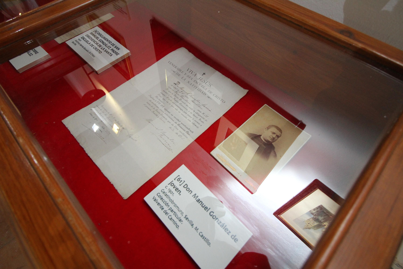 La inauguración de la exposición 'Arcipreste de Huelva, San Manuel González', en imágenes