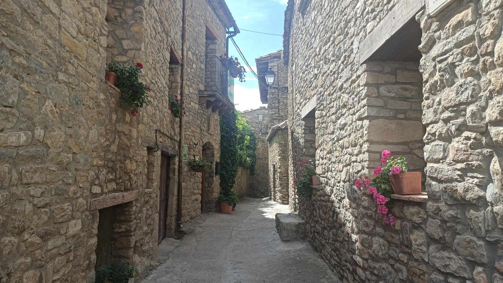 Calles de Roda de Isábena.