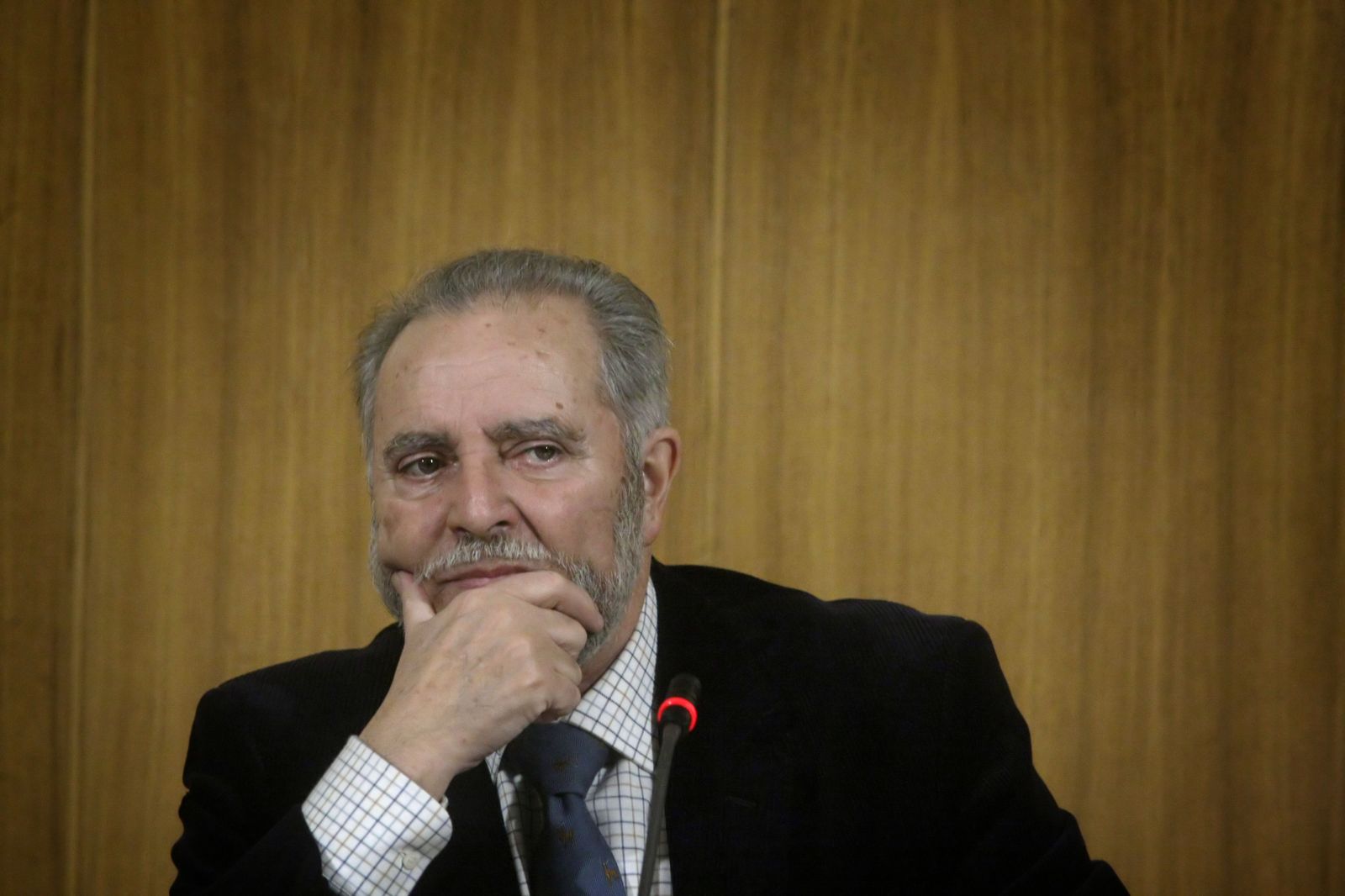 Julio Anguita, en un retrato reciente.