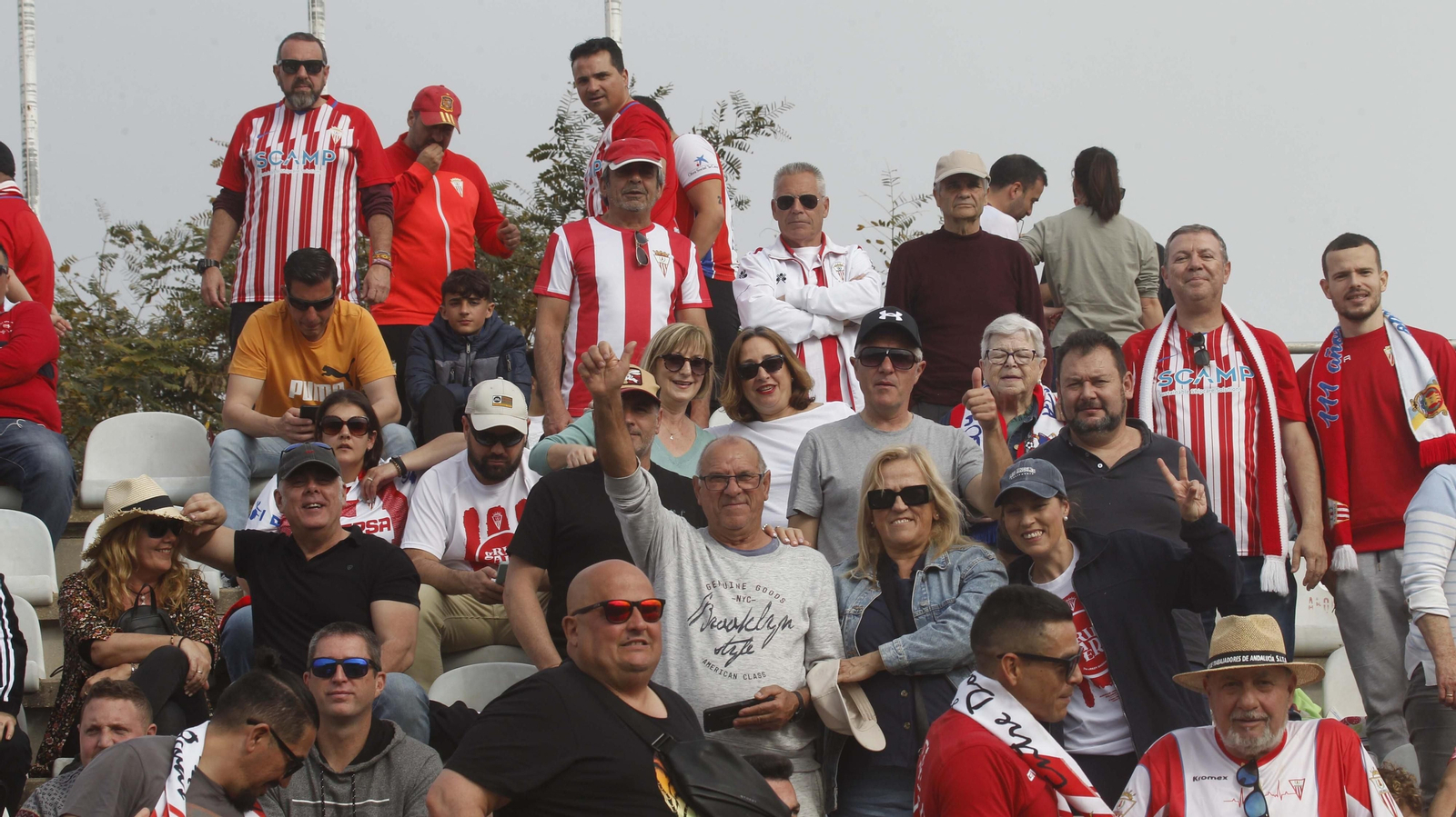 Búscate en el Algeciras CF  - Linares de Primera Federación