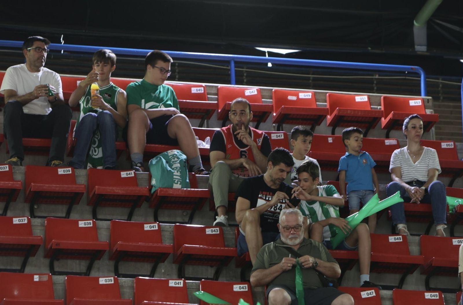 Búscate en el o Betis Granada de baloncesto