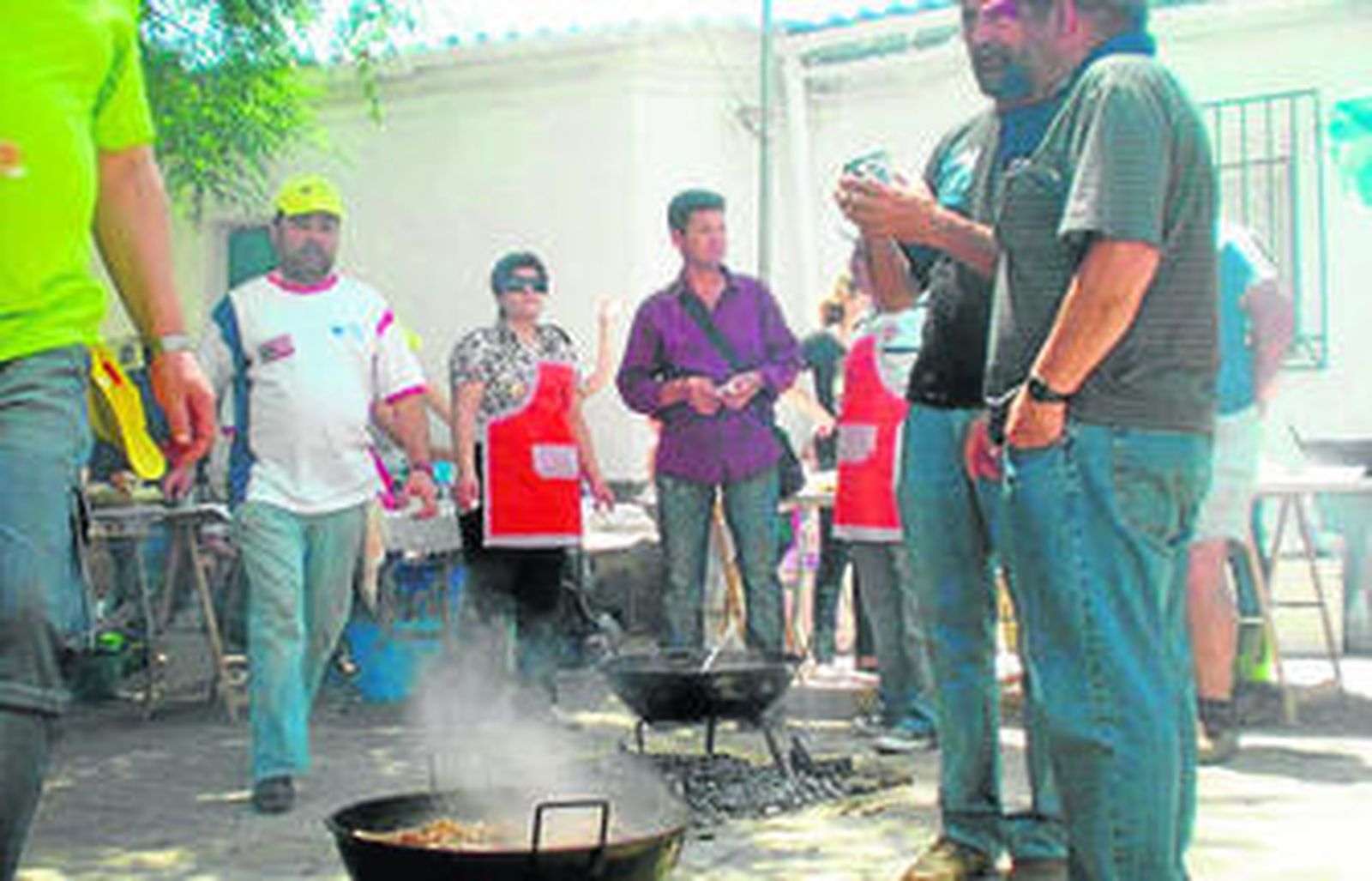 Una imagen de los guisos de choto que se cocinaron en Sorvilán.