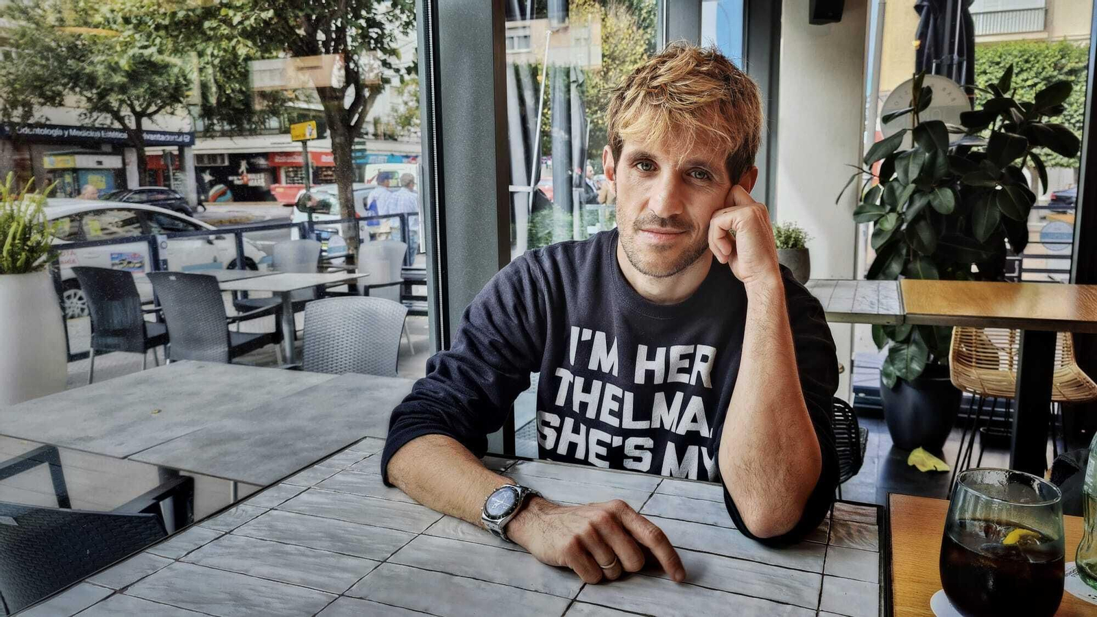 El escritor y director de cine Jota Linares, este jueves en Cádiz.