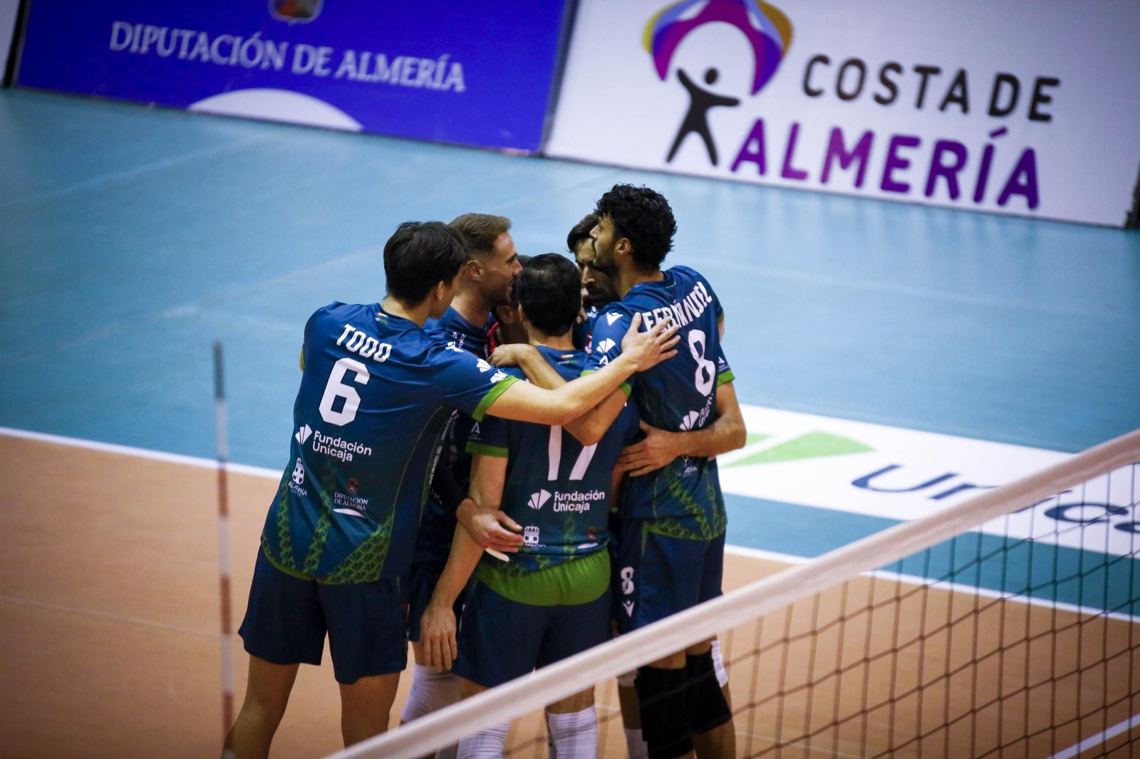 Unicaja Costa de Almería-Arenal Emeve de la Superliga, en imágenes