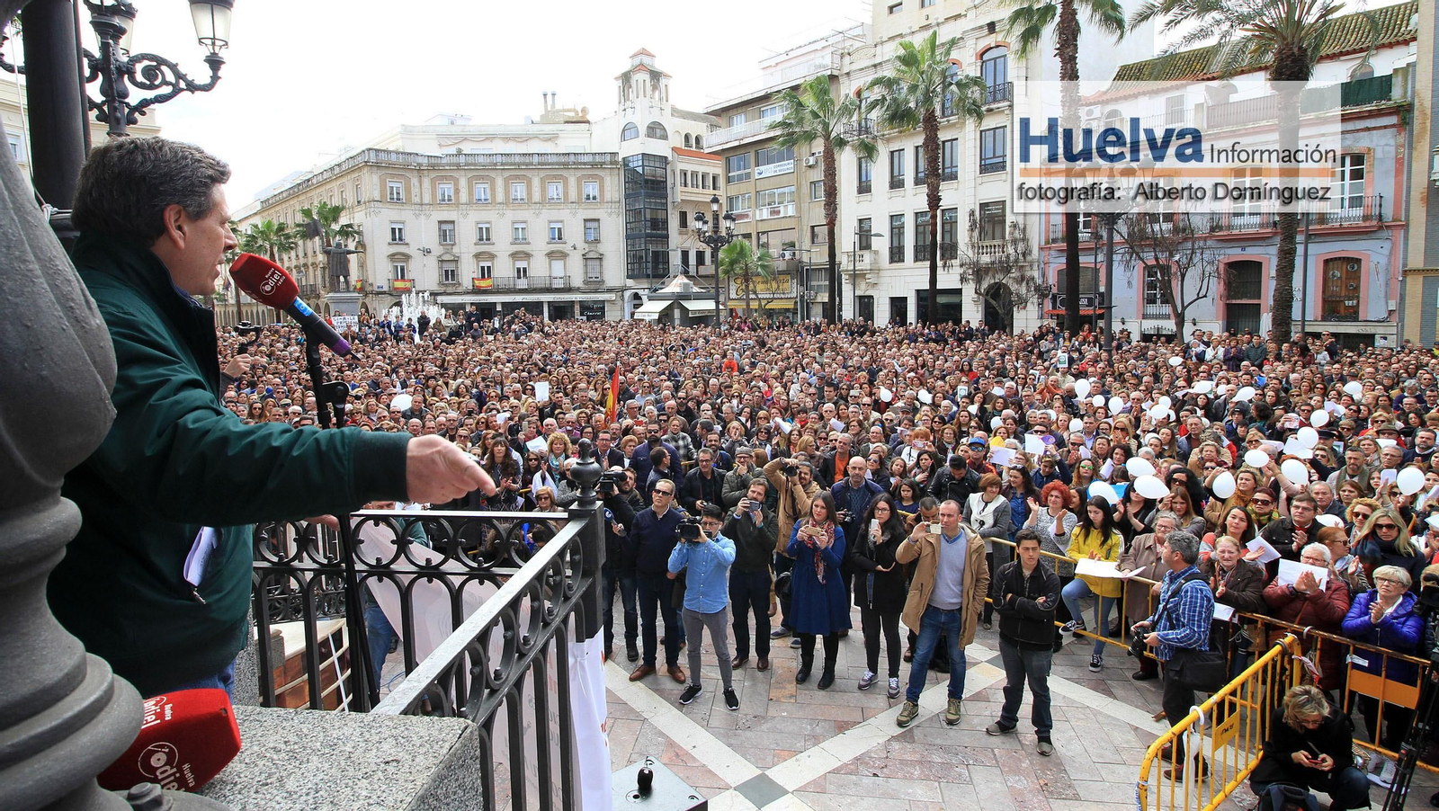 Imágenes de la manifestación contra la derogación de la prisión permanente revisable celebrada en Huelva
