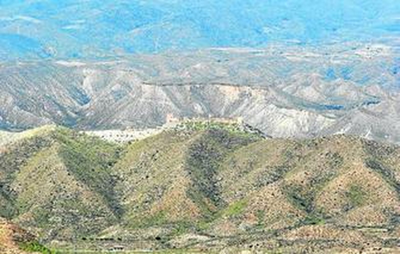 Panorámica de los subdesiertos en torno al Castillo de Tabernas.