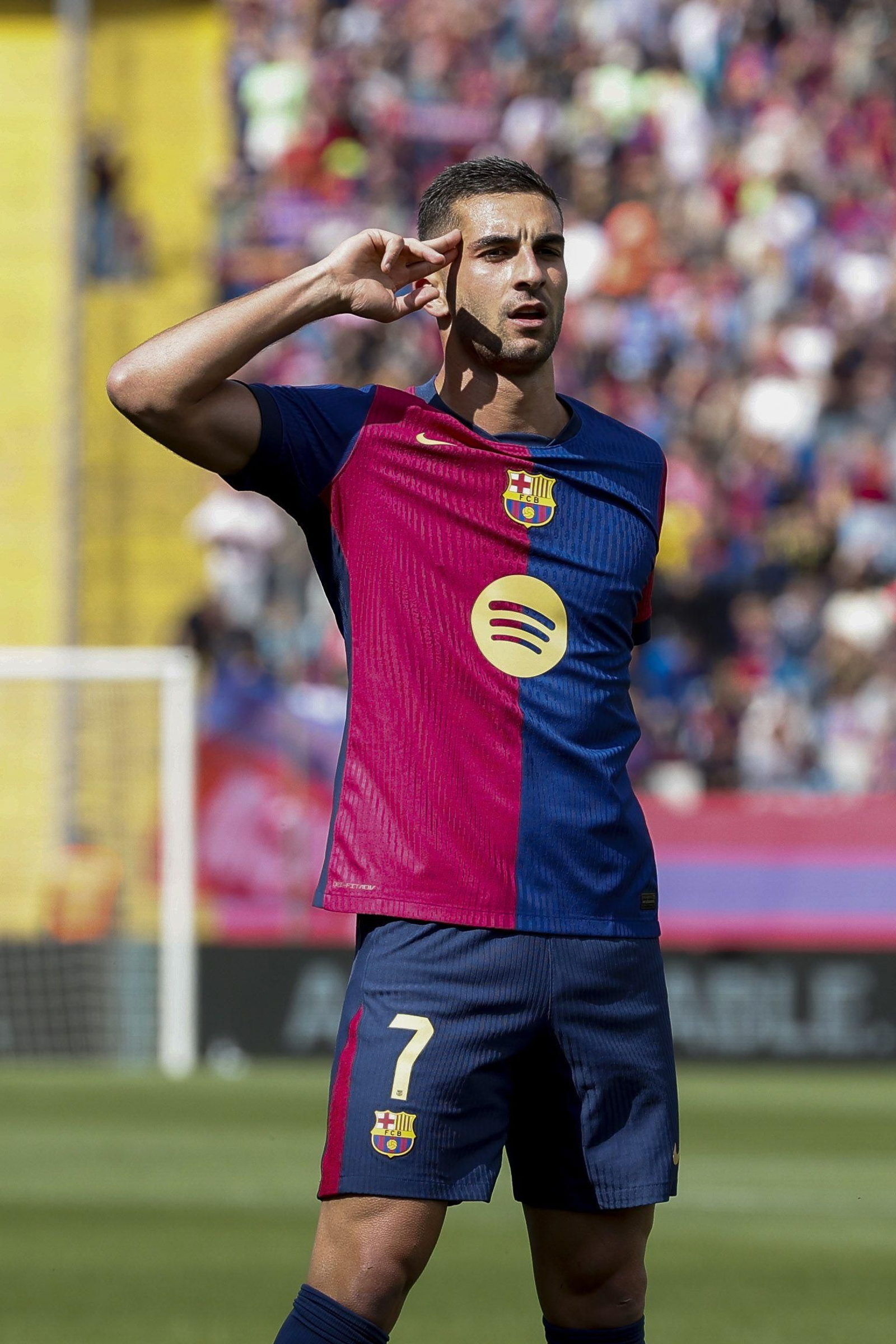 Barcelona-Celta: El malagueño Melero López, salpicado por la polémica