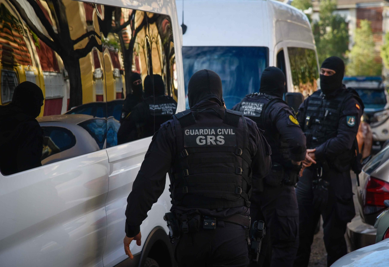 Las imágenes de la operación policial en las Tres Mil Viviendas