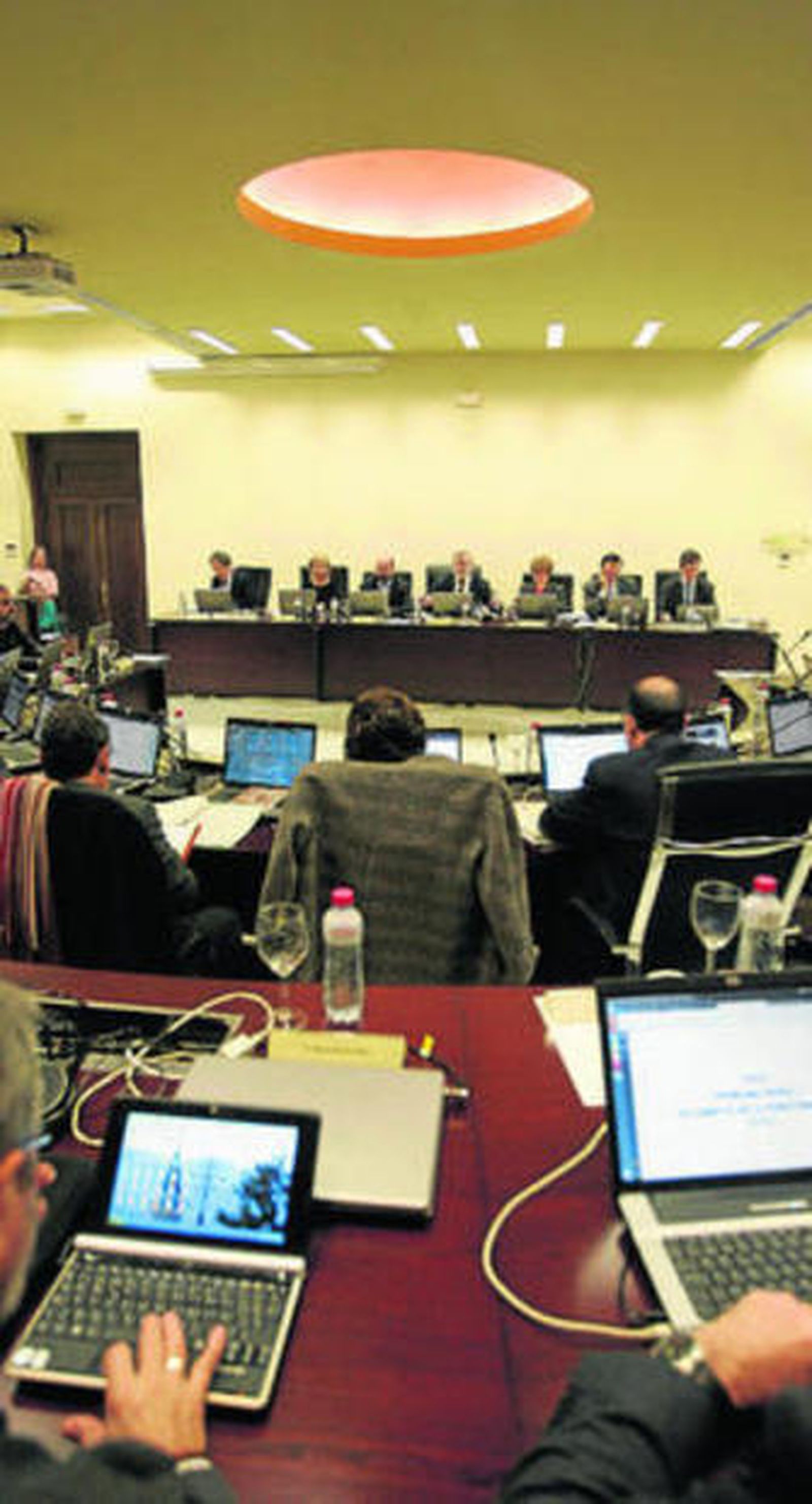 Imagen de un consejo de gobierno de la UCO.