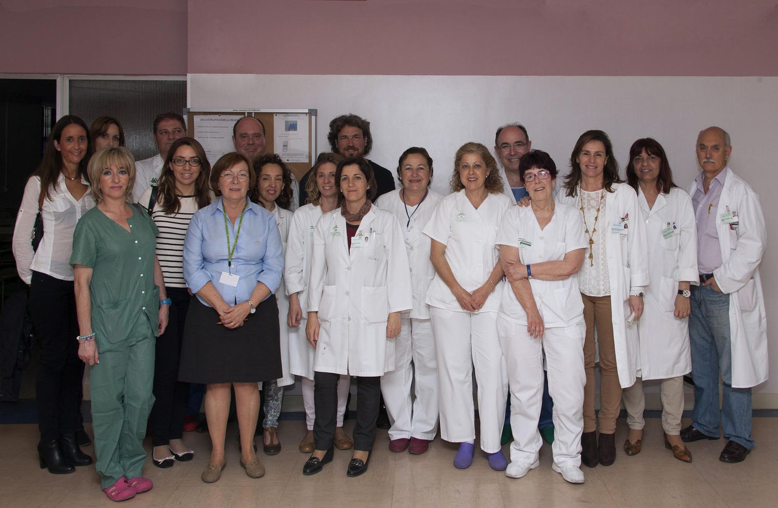 Miembros de la Unidad de Cáncer Ginecológico Heredofamiliar en el Hospital Virgen del Rocío.