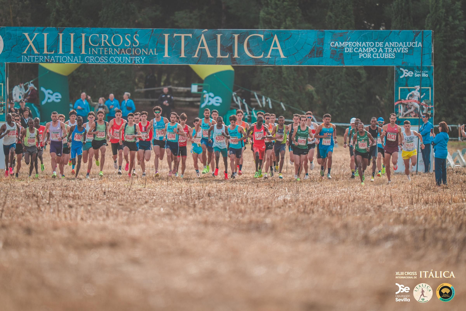 Búscate en las fotos del Cross de Itálica 2025 | 12