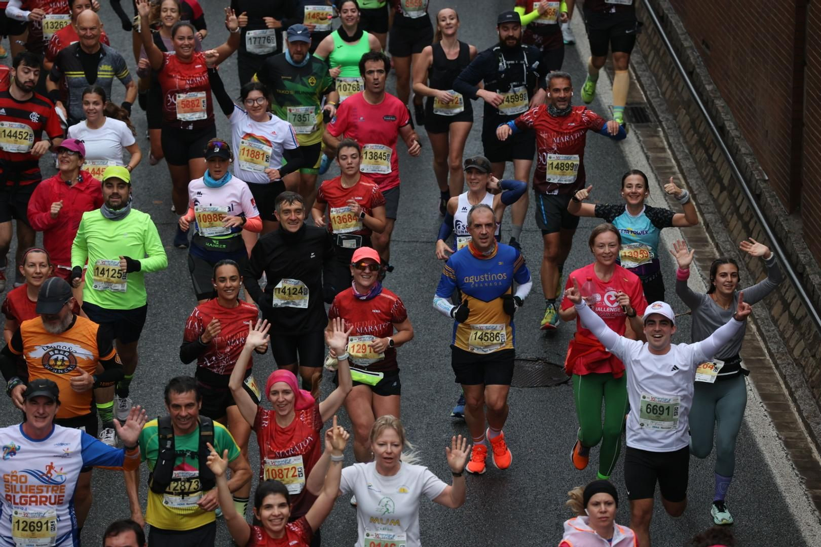 Búscate en la Media Maratón de Sevilla 02