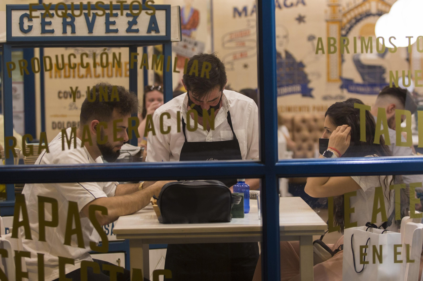 Fotos del adiós de Málaga al estado de alarma por el Covid