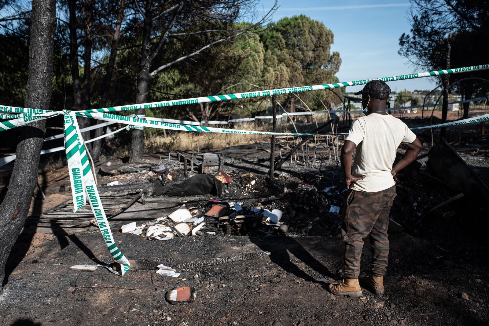 Imágenes del incendio en el poblado chabolista de Lucena del Puerto