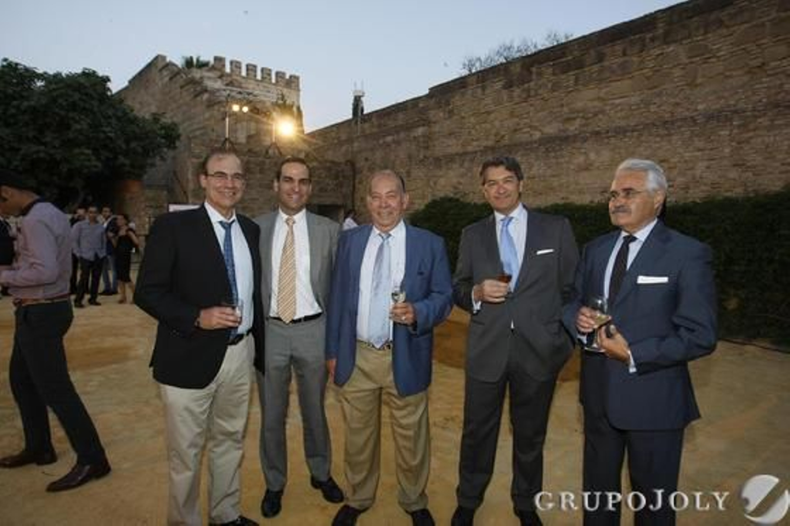 Gabriel Soler, Manuel Caballero hijo, Manuel Caballero, César Saldaña y Manuel Antonio García Paz.

Foto: Manuel Pascual · Miguel Angel Gonzalez · Manuel Aranda