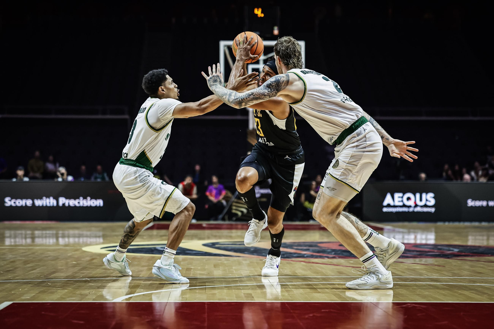 Las fotos del Unicaja - Al Ahli de la Copa Intercontinental de baloncesto