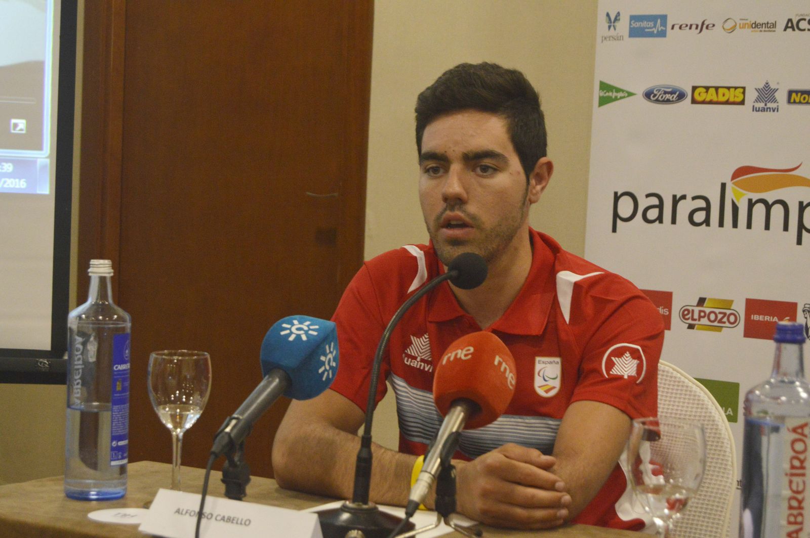 Alfonso Cabello, en una comparecencia pública ante los medios de comunicación.